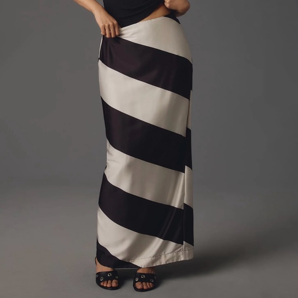 Maeve Monochrome Striped Skirt - Picture 1 of 8